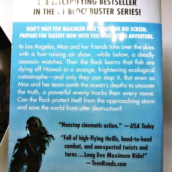 Maximum Ride books - Picture 3 of 4